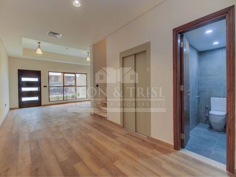 4 BR+Maid | Upgraded | Elevator | Vacant-pic_2